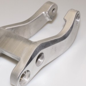 قطع غيار السيارات خدمة التخصيص