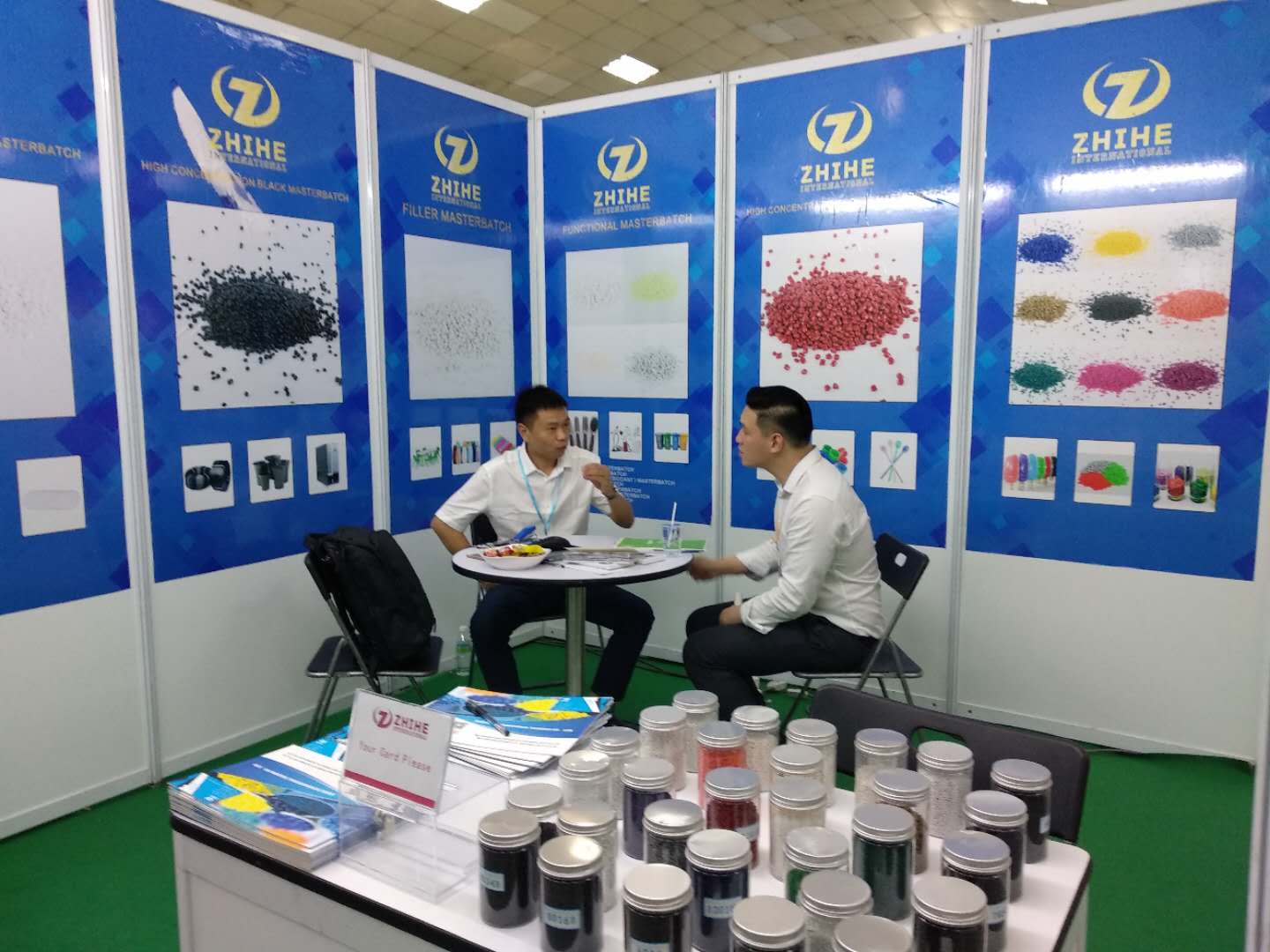 1751153354907932.jpg 591887440269487104.jpg