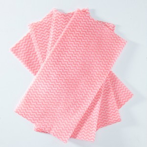 تنظيف الملابس