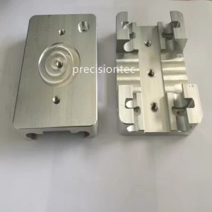 تكنولوجيا الآلات الدقيقة