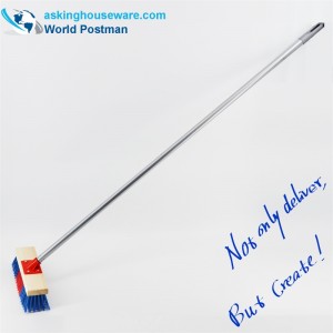 فرشاة خشبية ذات مقبض طويل من Akbrand للخارج