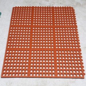 جودة عالية مقاومة ضغط SBR المطاط حلقة مفرش المطاط حصيرة حصيرة لحماية العشب