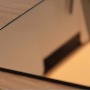 ملون فضة مرايا