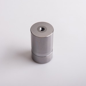 المصنع مباشرة كربيد التنغستن المسمار الرئيسي الباردة البند يموت