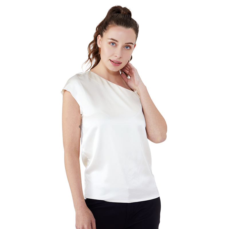 قصيرة الأكمام الأساسية الصيف الربيع تصميم جديد عادي بلوزة بيضاء النساء