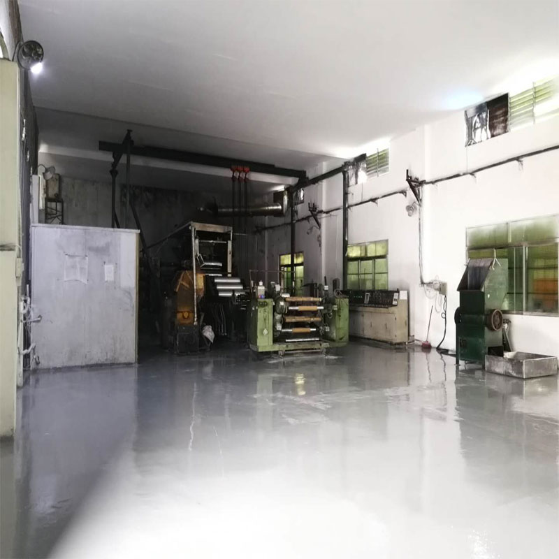 الانتهاء من ورشة عمل الديكور البلاستيكية