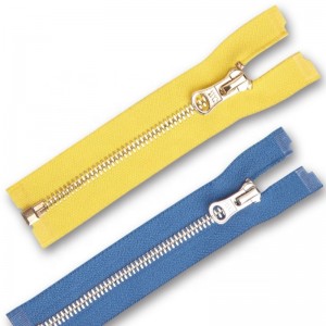 الانتهاء من السوستة المعدنية سستة معدنية مغلقة نهاية ومفتوحة بطريقتين 3