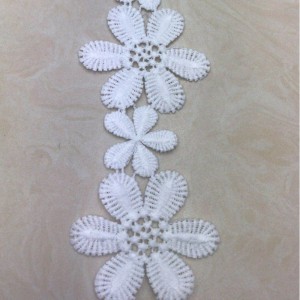 11 # الحليب الحرير الدانتيل ، والبوليستر / نايلون الدانتيل ، الدانتيل والقطن