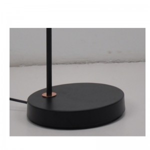 مصباح أرضي مع غطاء معدني وضبط وظيفة الظل