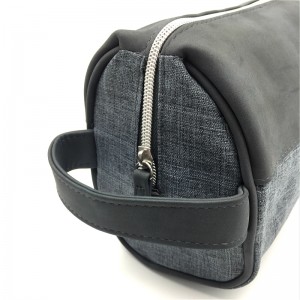 حمامة حقيبة مستحضرات التجميل