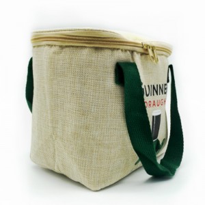 حقيبة جديدة