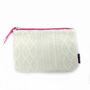 حقيبة مستحضرات التجميل الصوفية