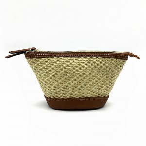 حقيبة مستحضرات التجميل المنسوجة