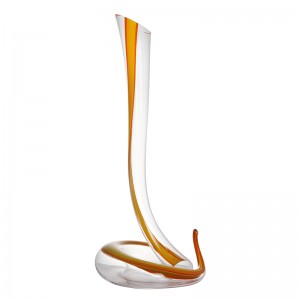 Sanzo Wholesale Handmade Glassware Manufacturer فريدة من نوعها زجاج واحد النبيذ الأحمر المصفق \/ الإبريق 1200ml \/ 40oz 900031