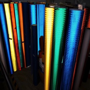 الشريط عاكس السلامة الأحمر والأبيض