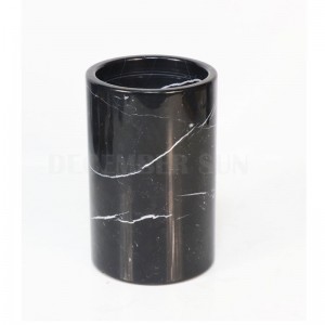 النبيذ برودة الرخام الأسود