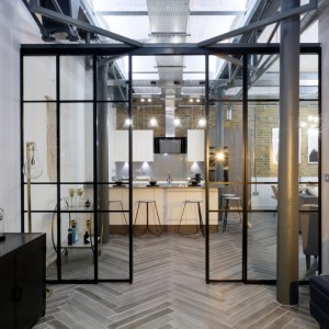 مدي ضيق باب جرار