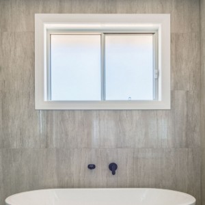 نوافذ الألمنيوم و UpvcSLIDING