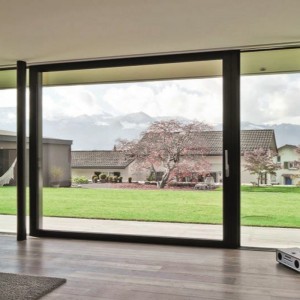 ارفع وانزلق الباب