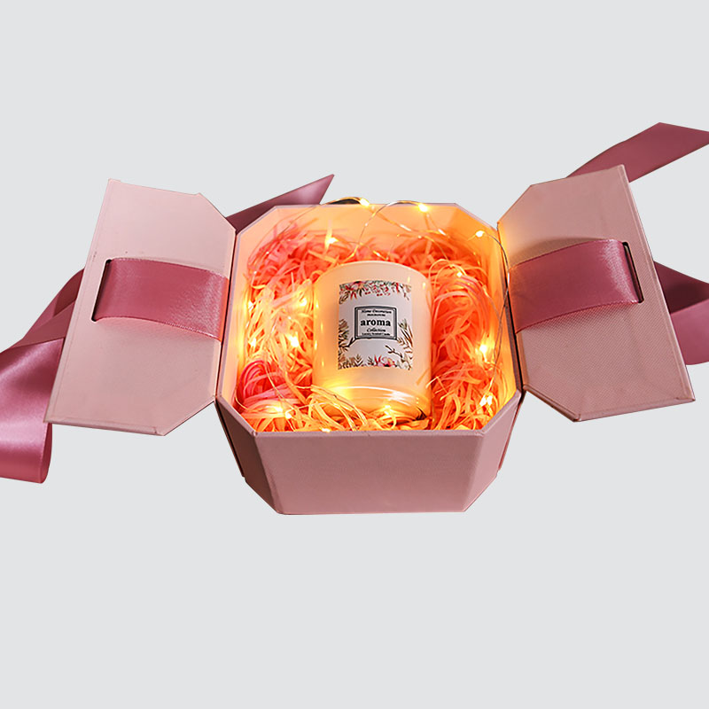 الوردي الحلو bowknot هدية مربع على شكل رفرف شمعة كأس الشوكولاته علبة هدية رائعة