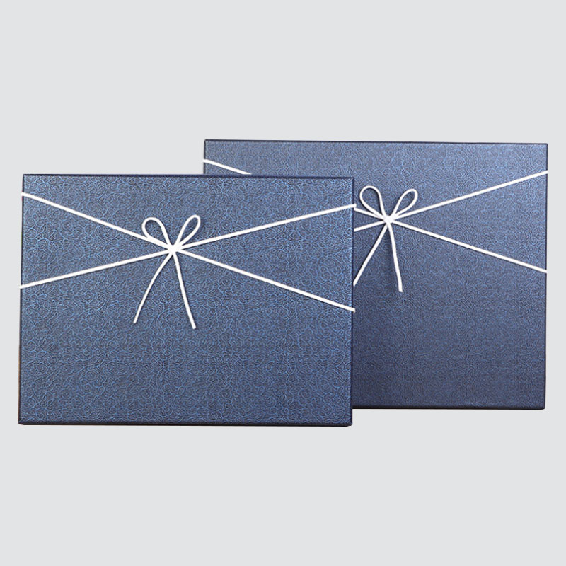 أسلوب بسيط الملابس مربع الحجم كاب ديكور القوس التعادل هدية مربع