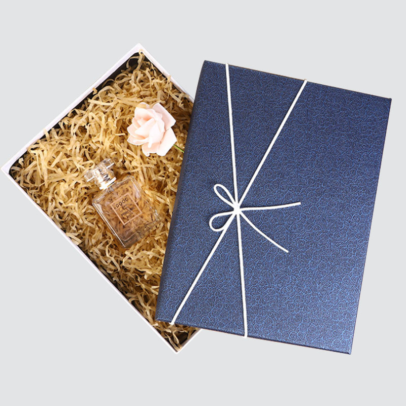 أسلوب بسيط الملابس مربع الحجم كاب ديكور القوس التعادل هدية مربع