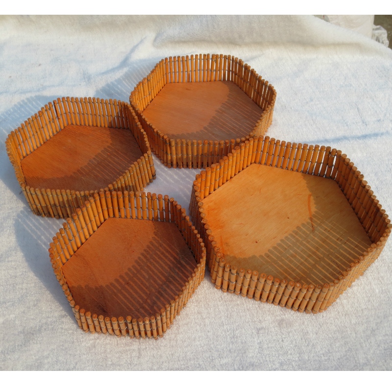 سلة فواكه مجففة