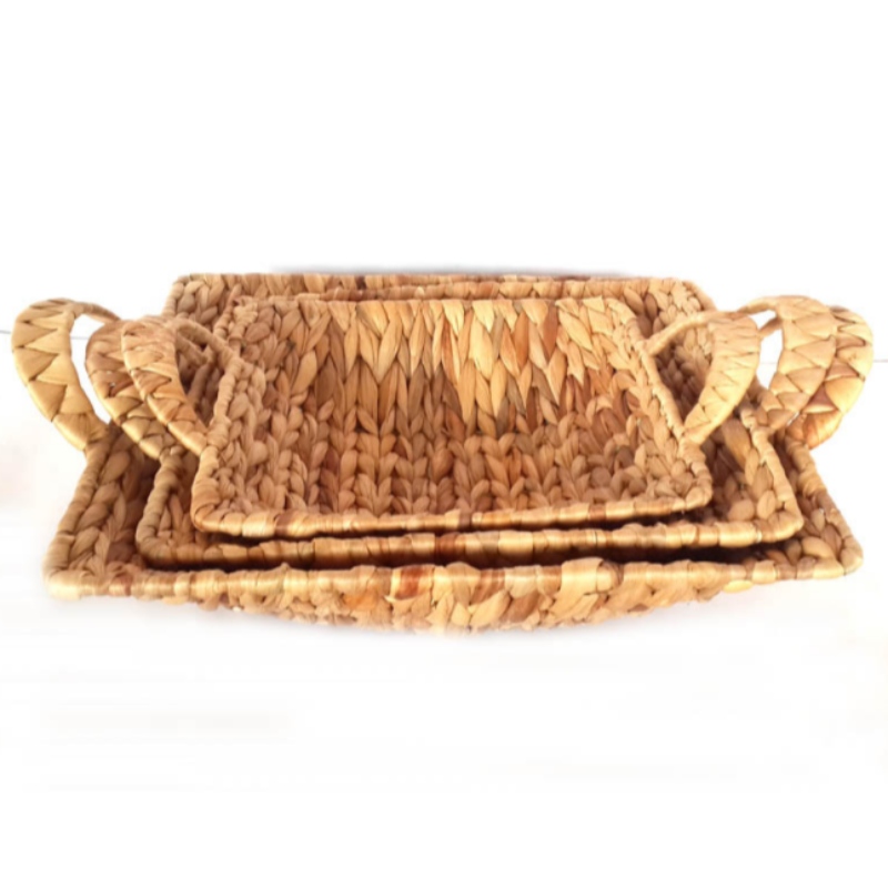 سلة صفير الماء مع مقابض