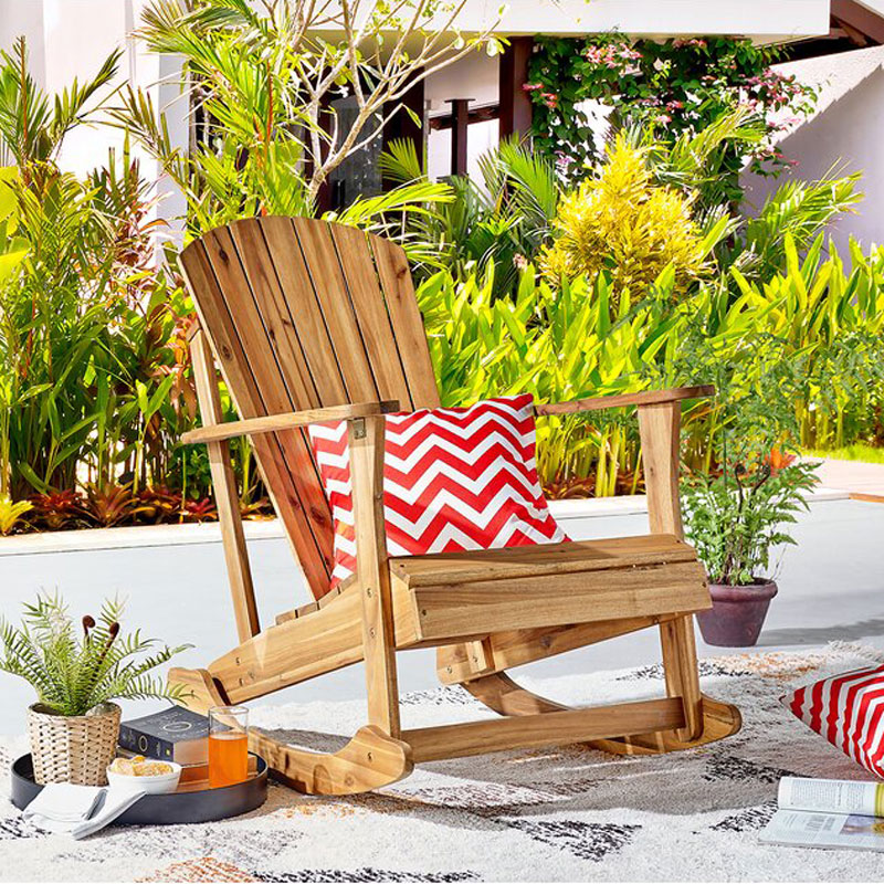 أسلوب هدير آديرونداك يجعل الكرسي أنيقًا ومريحًا