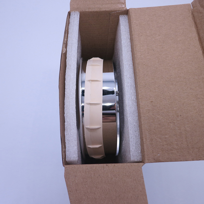 الفضة الفاخرة قطرها 133 مم إدراج ساعة معدنية