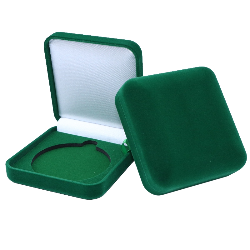 السلعة F-80 علبة دائرية مخملية الشكل للعملات المعدنية ، شارة وسوار ، إلخ. 90 * 95 * 38 ، أوزان حوالي 86 جرام