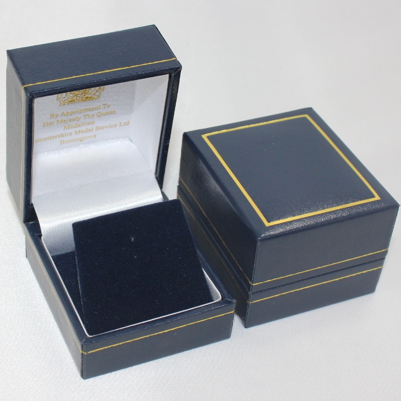 المنتجات v-07 مربع من البلاستيك ، والتي تغطيها ورقة الجلود الاصطناعية ، والقطر 25-30 ملم عملة ، شارة ، خاتم الخ465338 الأشعة تحت الحمراء ،...