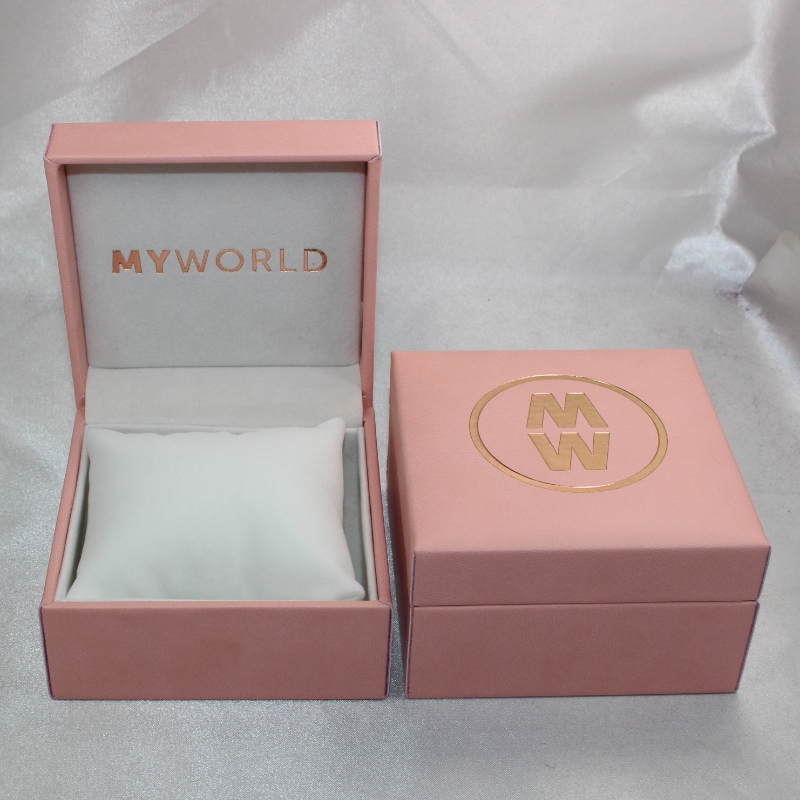 البند V-05 مربع من البلاستيك ورقة مربع جلدي للمراقبة. مم. 100 * 100 * 60 ، أوزان حوالي 194 جرام