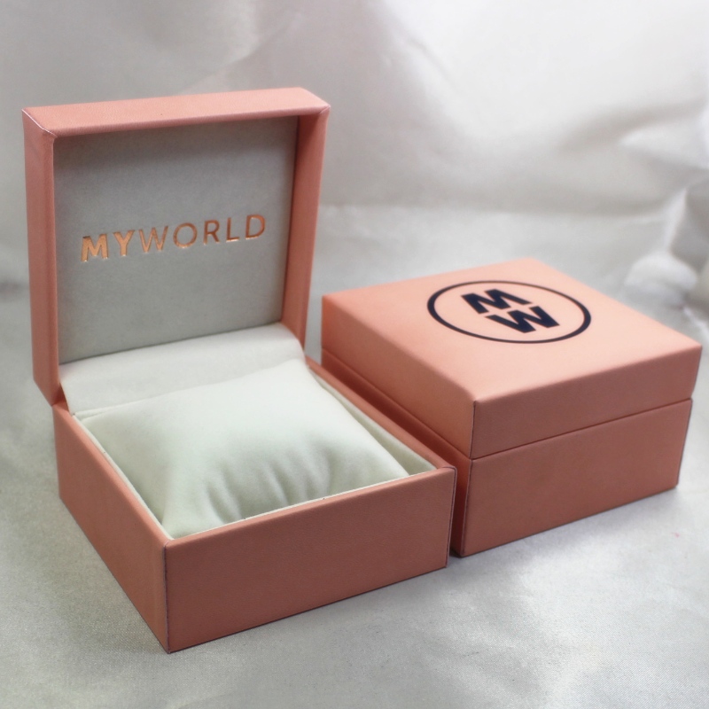 البند V-05 مربع من البلاستيك ورقة مربع جلدي للمراقبة. مم. 100 * 100 * 60 ، أوزان حوالي 194 جرام