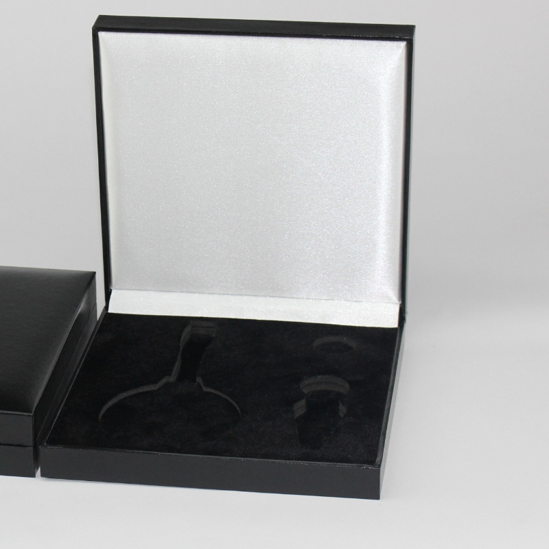 بو الجلود مربع ، يمكن أن تكون معبأة مع 120mm عملات معدنية متعددة ، والميداليات والشعارات الخ