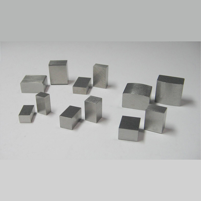 صلابة عالية صلابة النيكو المغناطيس مخصصة مقاومة درجات الحرارة العالية