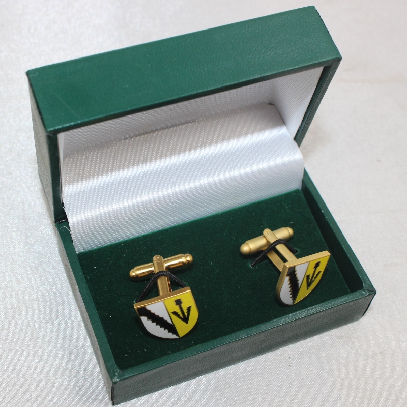 البند VK-1 صندوق بلاستيكي مستطيل مغطى بورق جلدي لمشبك ربطة عنق 58 * 20 مم ، سلسلة مفاتيح ، أزرار أكمام ، شارة ، إلخ. mm.75 * 50 * 38 ، أوزان حوال...