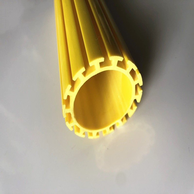 العرف النتوء بولي كلوريد الفينيل الشخصي الأنابيب البلاستيكية أنبوب الملف الشخصي لفتحة انزلاق دعم المصاصة