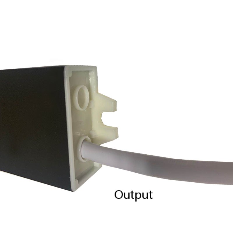 10W 1.2a12V عالية الجودة الجهد المستمر غير نافذ للمطر الأسود الرمادي أدت قوة الألومنيوم الإسكان سائق