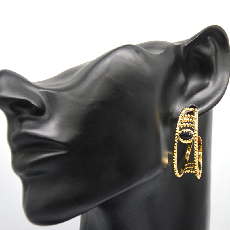 أقراط حلقية ذهبية ، أقراط دائرية على شكل C ، عقيق أسود ، آذان حساسة للإناث ، مجوهرات هيبوالرجينيك ، مصنع معالجة مجوهرات Ruifanbao الصيني