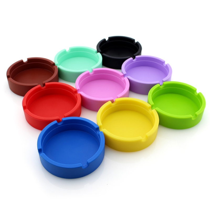 منفضة سجائر دائرية صغيرة