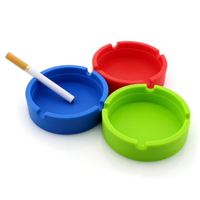 منفضة سجائر دائرية صغيرة