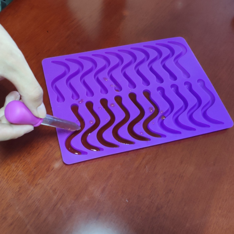 سيليكون علة حلوى الشوكولاته نموذج كاتربيلر السمك علة ثعبان الجليد شعرية