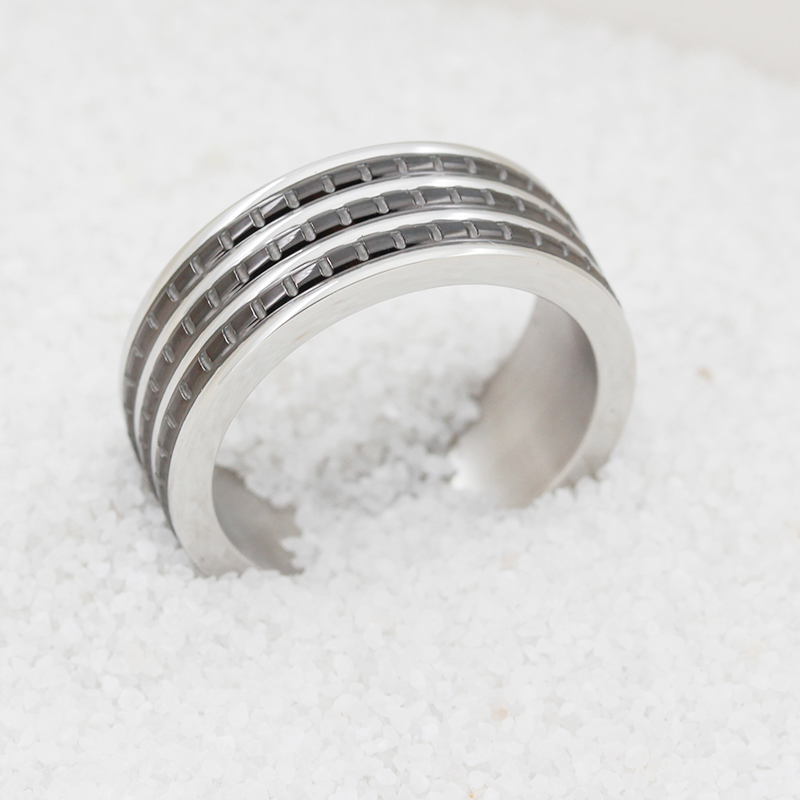 خاتم رجالي من الفولاذ المقاوم للصدأ مطلي باللون الأسود