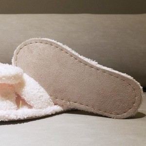 شيرلي ميدوز وهمية