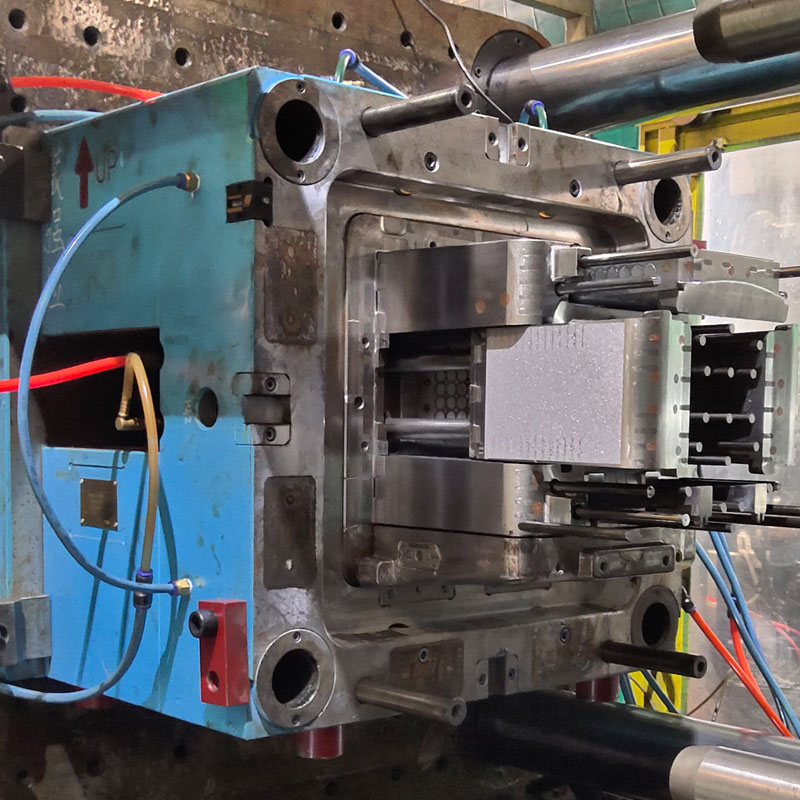 هل ستستمر صناعة العفن العالم في الحفاظ على تريند تطوير جيد