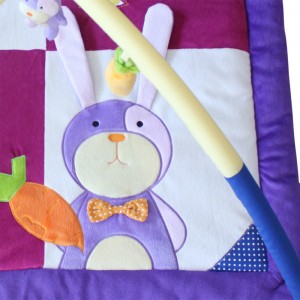 مفرش لعب مربع - أرنب