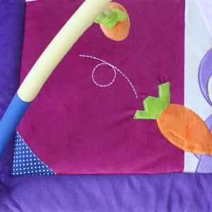 مفرش لعب مربع - أرنب