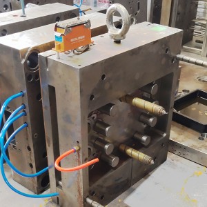 الصانع الصين مخصص حقن القالب المهنية صنع قوالب بلاستيكية دقيقة