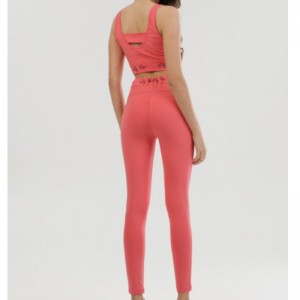 رياضية وردية